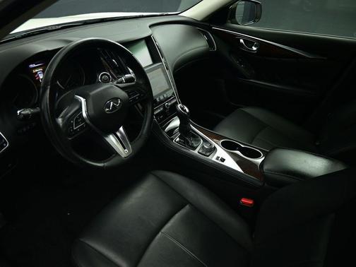 2018 INFINITI Q50 2.0t LUXE