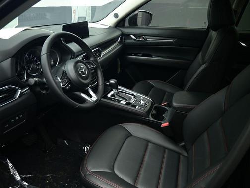 2025 Mazda CX-5 Carbon Edition