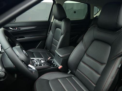 2025 Mazda CX-5 Carbon Edition