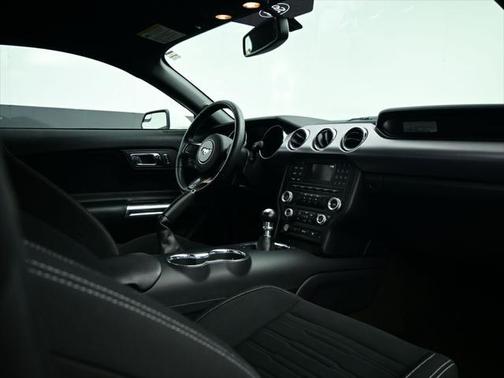 2017 Ford Mustang EcoBoost