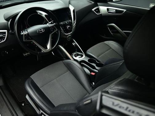 2016 Hyundai Veloster Base