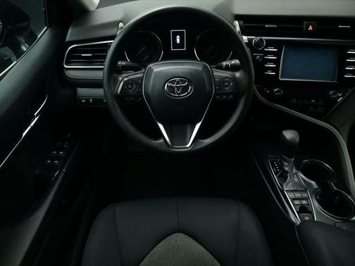 2019 Toyota Camry Hybrid SE