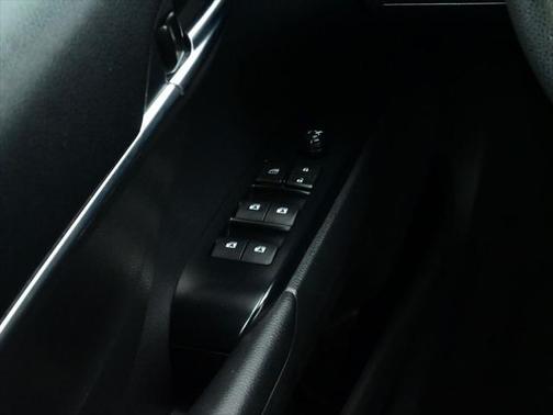2019 Toyota Camry Hybrid SE