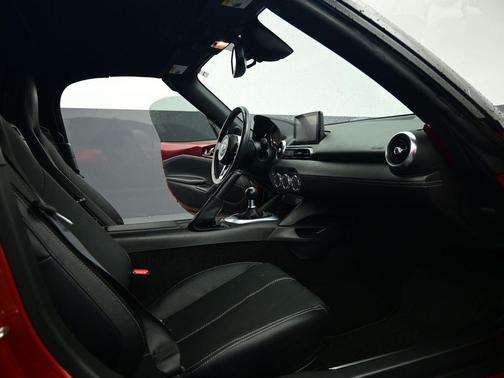 2022 Mazda MX-5 Miata Grand Touring