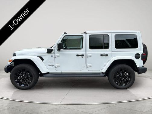 Bright White Clearcoat 2023 Jeep Wrangler 4xe Sahara