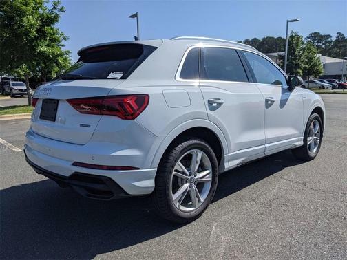 Photo 4 of 32 of 2020 Audi Q3 2.0T Premium Plus