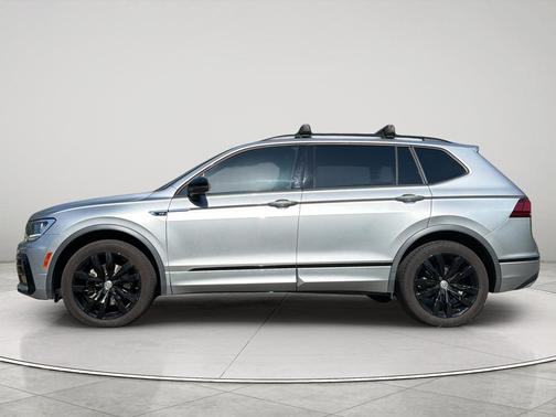 Silver Metallic 2021 Volkswagen Tiguan 2.0T SE R-Line Black 4MOTION