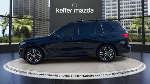 Black Sapphire Metallic 2020 BMW X7 xDrive40i