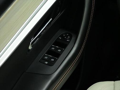 2025 Mazda CX-70 PHEV Premium Package