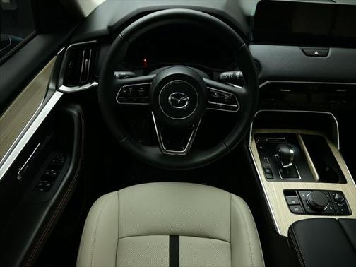 2025 Mazda CX-70 PHEV Premium Package