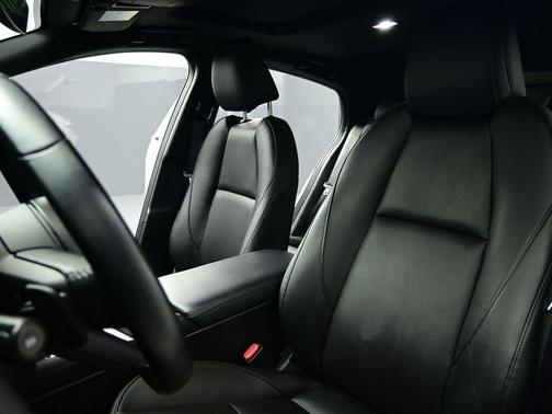 2023 Mazda Mazda3 AWD w/Premium Package