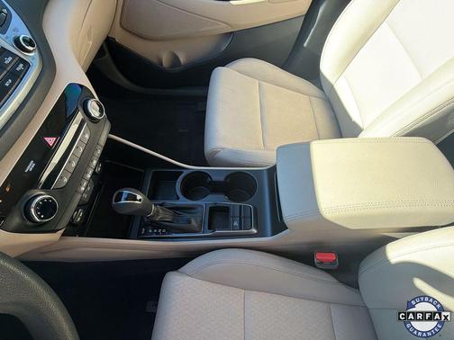 2018 Hyundai TUCSON SE