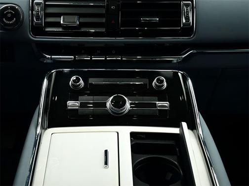 2023 Lincoln Navigator Black Label