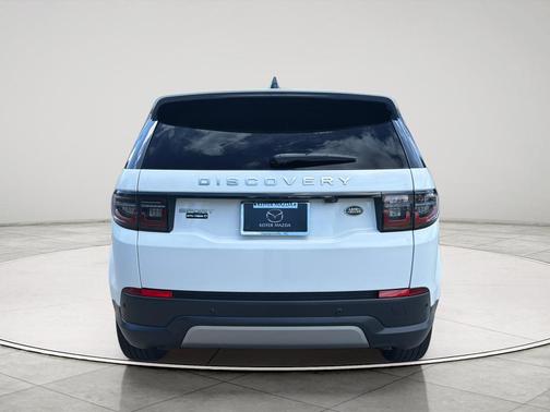 Ostuni Pearl White 2023 Land Rover Discovery Sport S