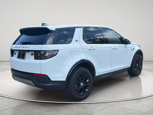 Ostuni Pearl White 2023 Land Rover Discovery Sport S