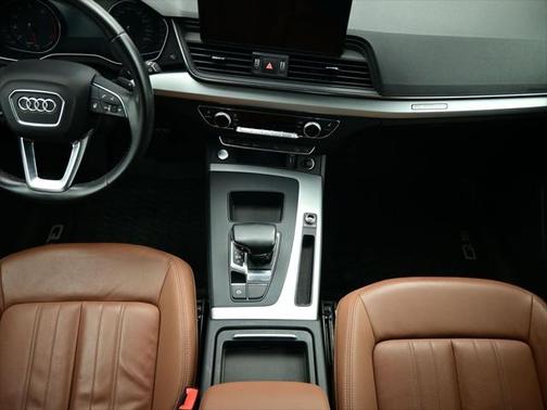 2022 Audi Q5 45 Komfort