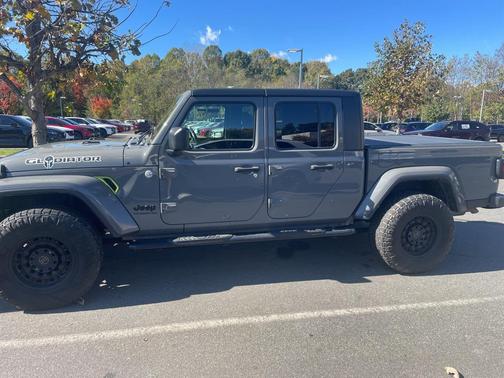 2021 Jeep Gladiator Sport S