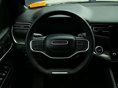 2022 Jeep Wagoneer Series III 4x4