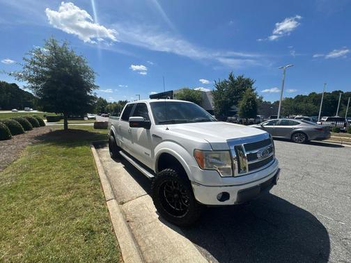 White Platinum Clearcoat Metallic 2012 Ford F-150 Lariat