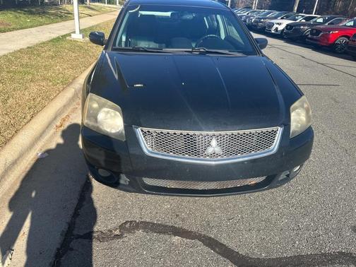 2011 Mitsubishi Galant Base