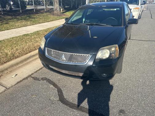 2011 Mitsubishi Galant Base