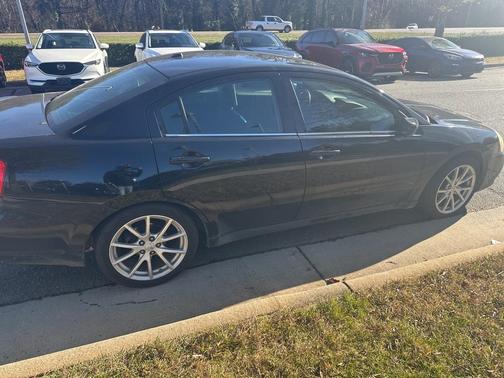 2011 Mitsubishi Galant Base