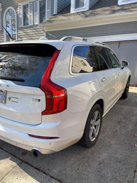 2019 Volvo XC90 T5 Momentum