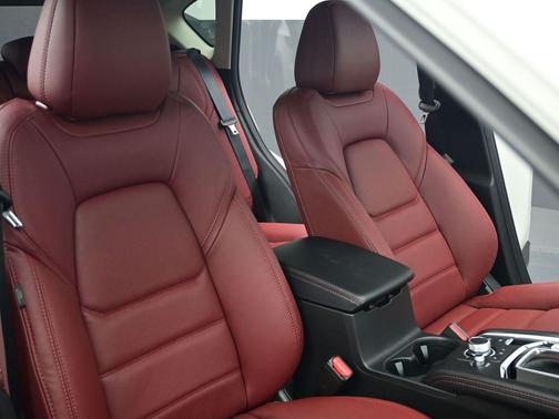 2025 Mazda CX-5 Carbon Edition