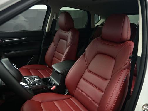 2025 Mazda CX-5 Carbon Edition