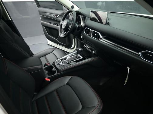 2025 Mazda CX-5 Carbon Edition