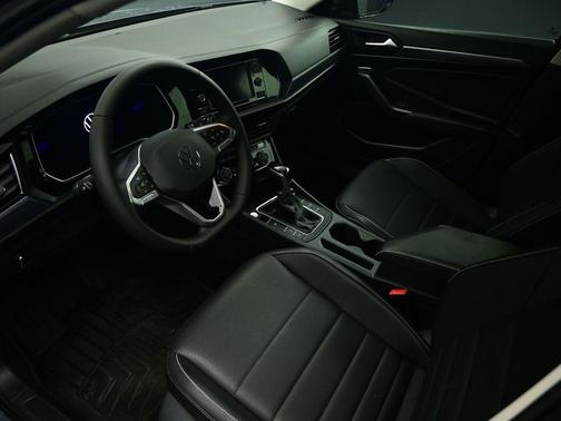2022 Volkswagen Jetta 1.5T SE