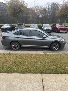 2022 Volkswagen Jetta 1.5T SE