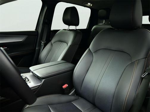 2025 Mazda CX-70 PHEV Premium Package