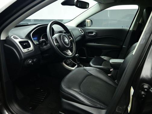 2017 Jeep New Compass Latitude