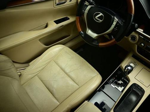 2013 Lexus ES 300h Base