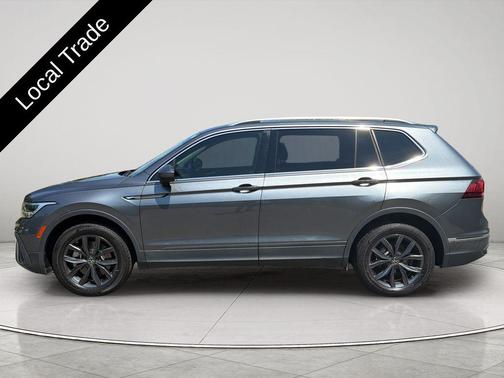Platinum Gray Metallic 2022 Volkswagen Tiguan 2.0T SE