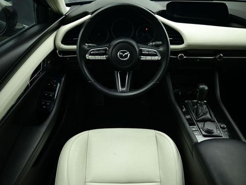 2020 Mazda Mazda3 FWD w/Premium Package