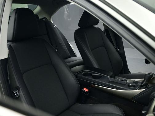 2019 Lexus IS 300 Base