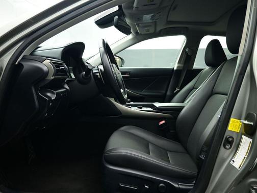 2019 Lexus IS 300 Base