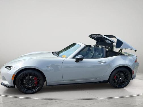 Aero Gray 2024 Mazda MX-5 Miata RF Club