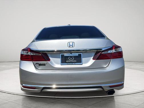 Lunar Silver Metallic 2017 Honda Accord EX-L