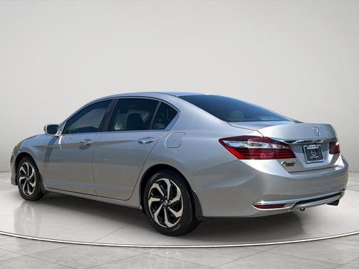 Lunar Silver Metallic 2017 Honda Accord EX-L