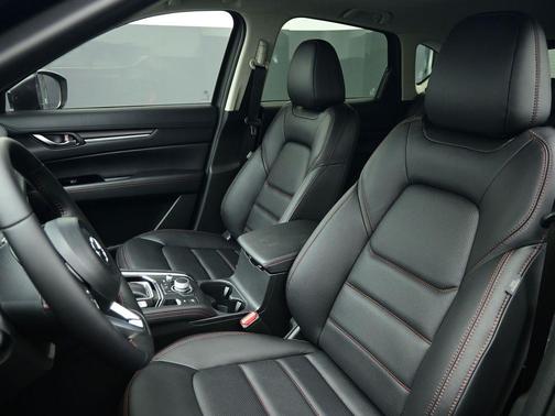 2025 Mazda CX-5 Carbon Edition