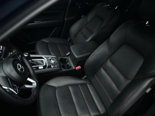 2024 Mazda CX-5 Carbon Edition