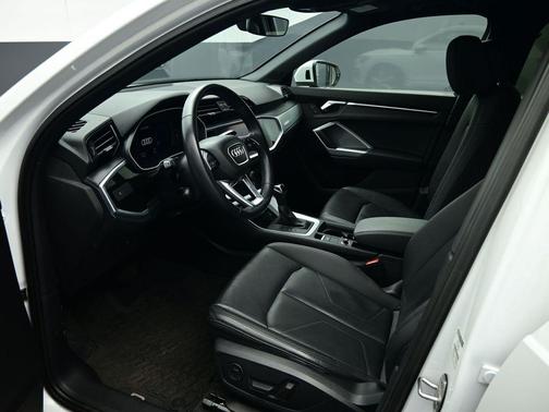 2020 Audi Q3 45 S line Premium