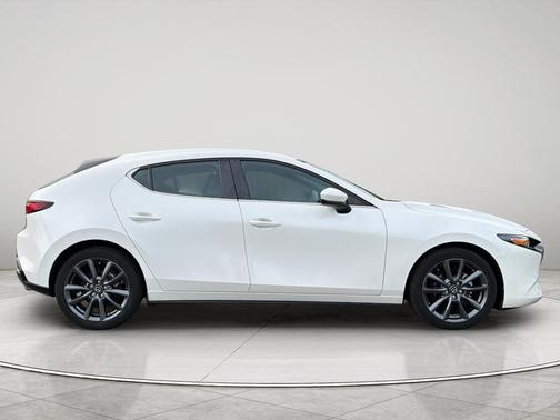 Snowflake White Pearl Mica 2023 Mazda Mazda3 2.5 S Select