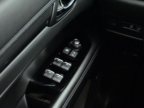 Deep Crystal Blue Mica 2024 Mazda CX-5 2.5 S