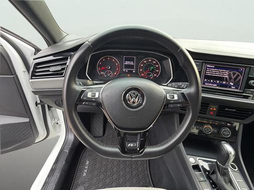 2019 Volkswagen Jetta 1.4T R-Line