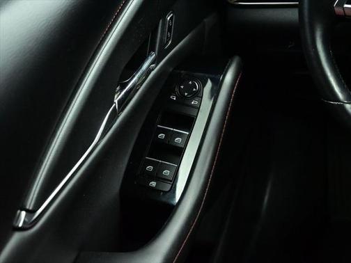 2022 Mazda CX-30 2.5 S Carbon Edition