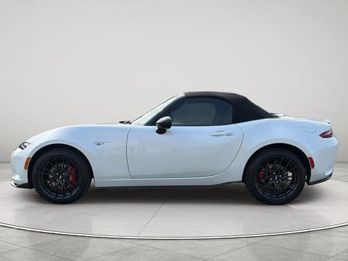 Snowflake White Pearl Mica 2026 Mazda MX-5 Miata Club